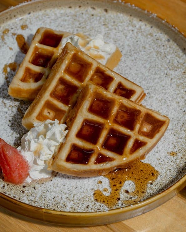 Breakfast waffles with fruit